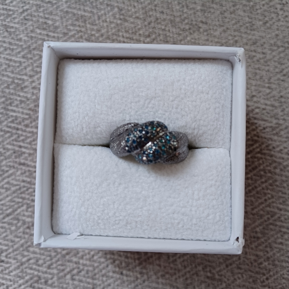 Italian 3, Boccatai,  blue diamond chips,  925 ring, size 6